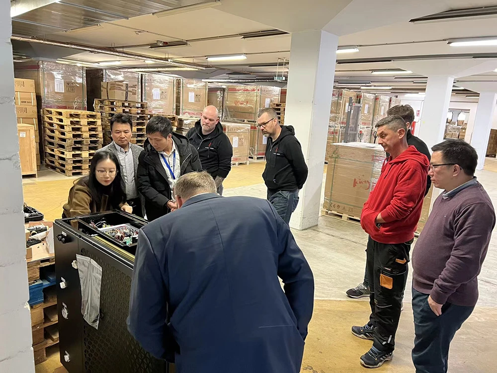 EU-Heat-Pump-Showroom-Center EU-Heat-Pump-Showroom-Center